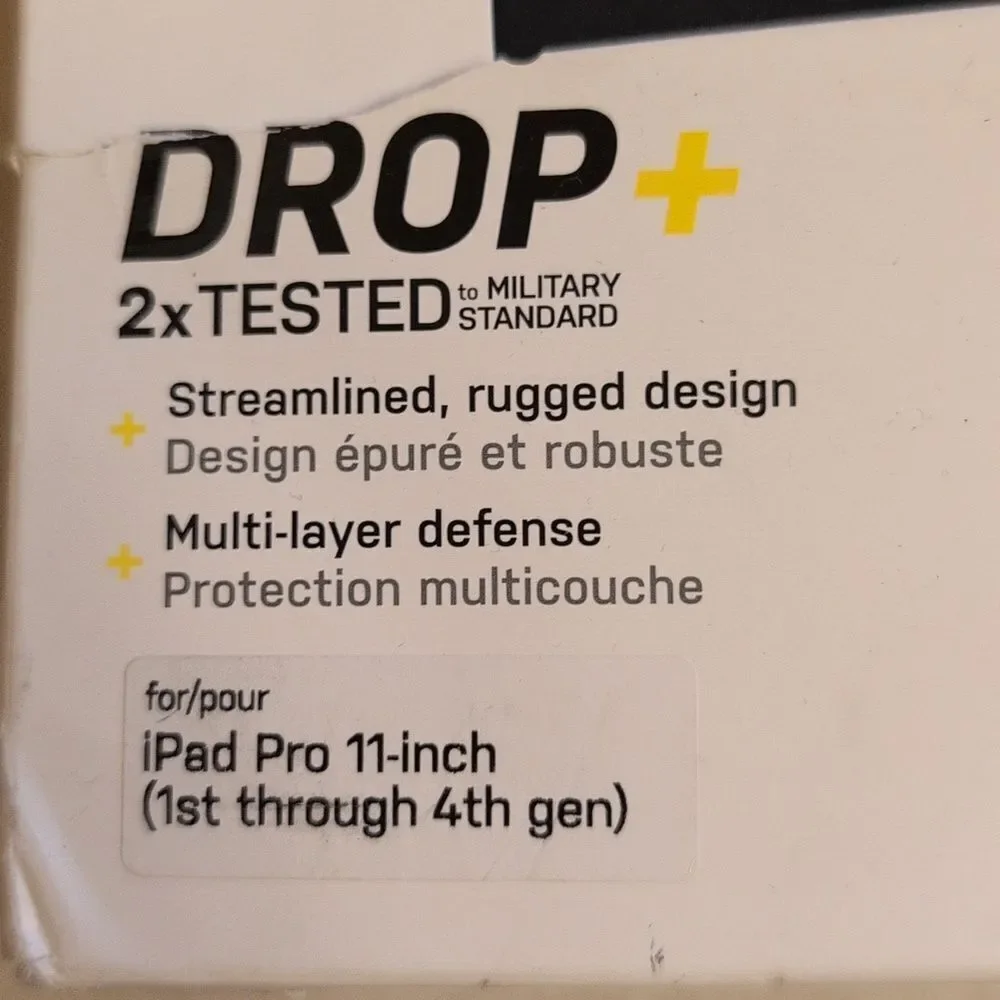 New In Damaged Box Otterbox iPad Pro 11-Inch Case Defender Pro Black